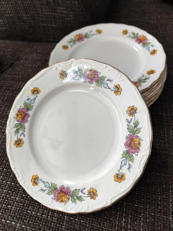 7 Pagnossin Ontbijtborden - Brocante, Huis en Inrichting, Keuken | Servies, Zo goed als nieuw, Bord(en), Overige stijlen, Aardewerk