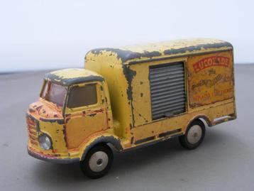 Karrier Bantam Corgi toys Lucozade 411 beschikbaar voor biedingen