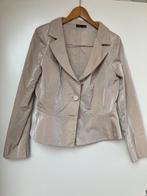 Mooi beige mantelpakje van MOQ - 1x gedragen maat 42, Kleding | Dames, Ophalen of Verzenden, Zo goed als nieuw, Beige