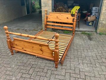 Houten bed beschikbaar voor biedingen