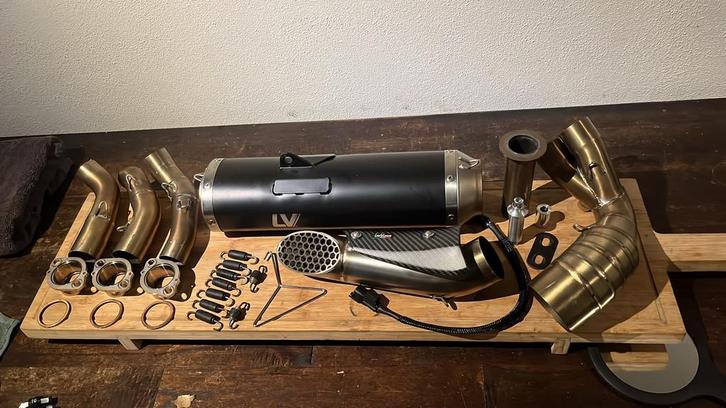 Prachtige Leovince uitlaat Yamaha mt09 2021 - 2025, Motoren, Onderdelen | Yamaha, Gereviseerd, Ophalen of Verzenden