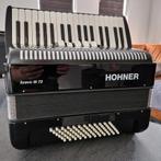 Hohner Bravo 72 bas compacte lichte accordeon z.g.a.n., Muziek en Instrumenten, Accordeons, 72-bas, Zo goed als nieuw, Ophalen