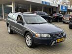 Volvo XC70 2.5T AWD Aut6 BTW auto netto €8884,- Bluetooth, Auto's, Volvo, Beige, XC70, 2521 cc, Leder