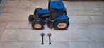 Bruder New Holland T8040 + Twee stuurtjes, Ophalen of Verzenden, Zo goed als nieuw