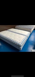 Hastens Boxspring 180x210 Medıum en Stevig., Ophalen, 210 cm, Tweepersoons, Zo goed als nieuw