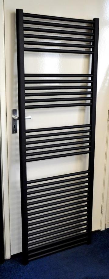 Design radiator 60 x 172 cm – mat zwart – NIEUW beschikbaar voor biedingen