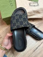 Gucci platform slide sandal, size 37, black and denim ivory, Kleding | Dames, Schoenen, Ophalen of Verzenden, Zo goed als nieuw