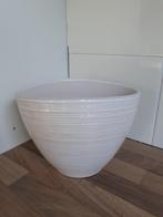 Gratis* witte ovale bloempot, Binnen, Ophalen of Verzenden, Zo goed als nieuw, Minder dan 25 cm
