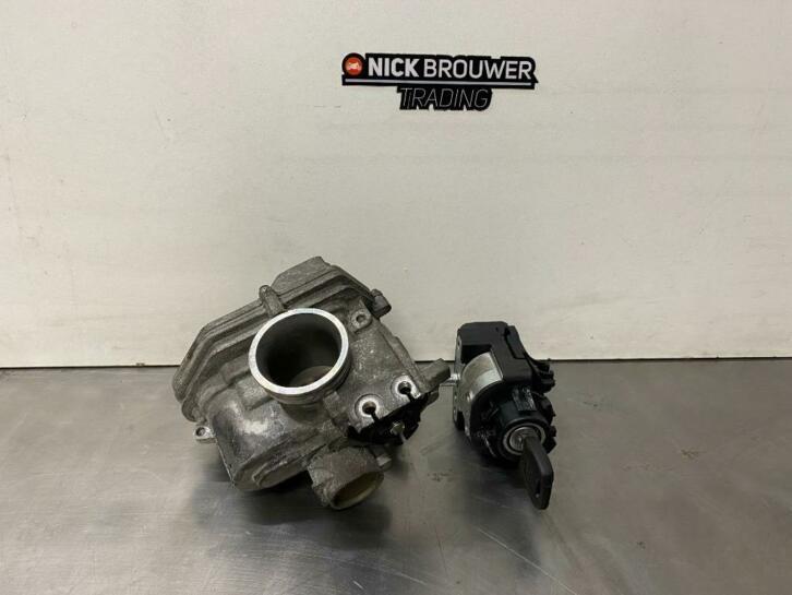 Piaggio MP3 500 ABS gasklepset met contact, Motoren, Onderdelen | Overige, Gebruikt, Ophalen of Verzenden