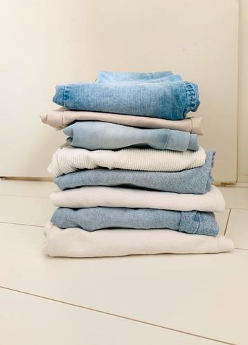 NA-KD, c&a, bershka etc 8 paar dames jeans/ broeken, XS en S beschikbaar voor biedingen