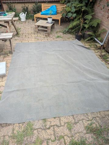Antislip mat voor in voortent beschikbaar voor biedingen