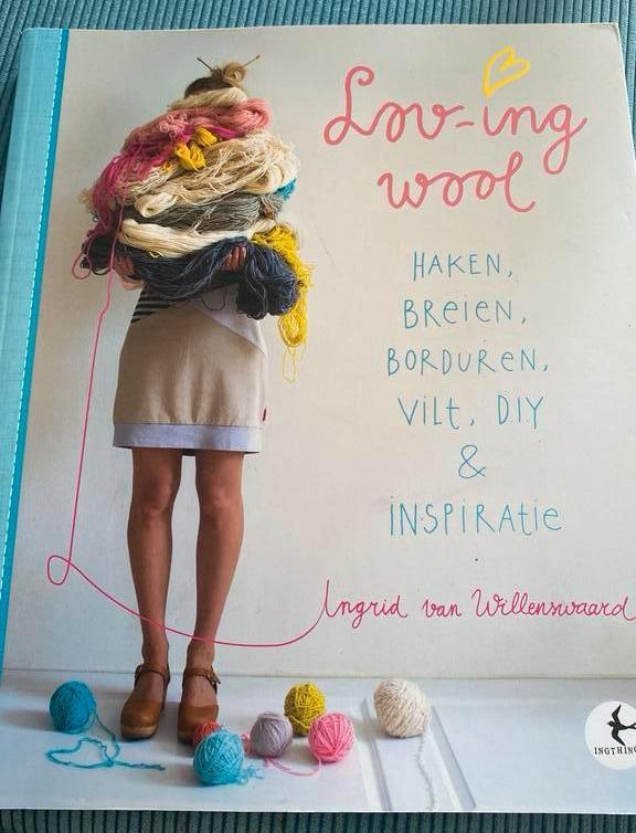 Ingrid van Willenswaard - Lov-ing wool, Boeken, Hobby en Vrije tijd, Zo goed als nieuw, Breien en Haken, Ophalen of Verzenden