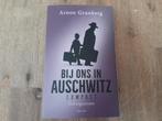 Arnon Grunberg/ Bij ons in Auschwitz compact, Ophalen of Verzenden, Zo goed als nieuw