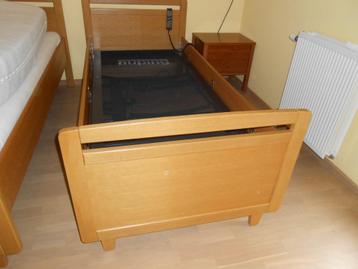 2 X BED ( senioren ) beschikbaar voor biedingen