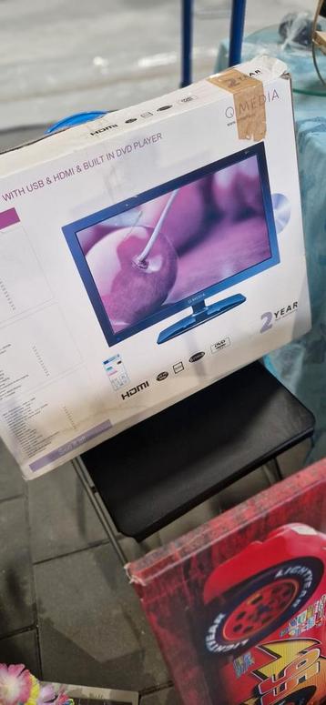 Q media tv met dvd speler voor €70 beschikbaar voor biedingen