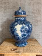 Dekselvaas (1) Villeroy & Boch Bonn Flamand (1874 - 1909), Antiek en Kunst, Ophalen of Verzenden