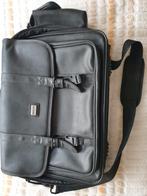 Laptoptas zwart met veel vakjes, Computers en Software, Laptoptassen, Ophalen, 17 inch of meer, Zo goed als nieuw