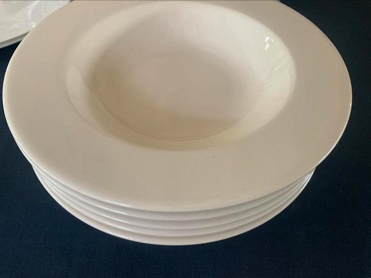 VT wonen basisservies /diepe borden ROOMKLEUR!, Huis en Inrichting, Keuken | Servies, Zo goed als nieuw, Bord(en), Overige stijlen