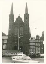 7571 foto kerk?? Oude auto’s’, Verzamelen, Ansichtkaarten | Nederland, Ophalen of Verzenden