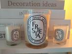 Gloednieuwe Diptyque geurkaars Freesia 190 gram nu € 44,99, Ophalen of Verzenden, Nieuw, Overige materialen, Minder dan 25 cm