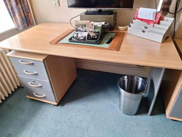 Bureau grenen/grijs 157-80cm inclusief ladenkasten beschikbaar voor biedingen