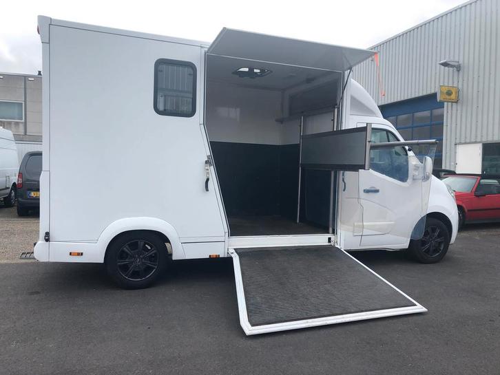 Opel Movano paardenwagen, Auto's, Bestelauto's, Particulier, ABS, Achteruitrijcamera, Airbags, Bluetooth, LED verlichting, Lichtmetalen velgen