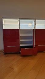Besta - kast met rode deuren, Huis en Inrichting, 100 tot 150 cm, 150 tot 200 cm, Ophalen of Verzenden, Zo goed als nieuw