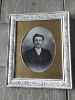 Grote brocante portetfoto man, Ophalen