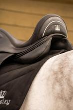 Prachtige Kingsley D5 18 inch zadel, Dieren en Toebehoren, Ophalen of Verzenden, Zo goed als nieuw, Dressuur