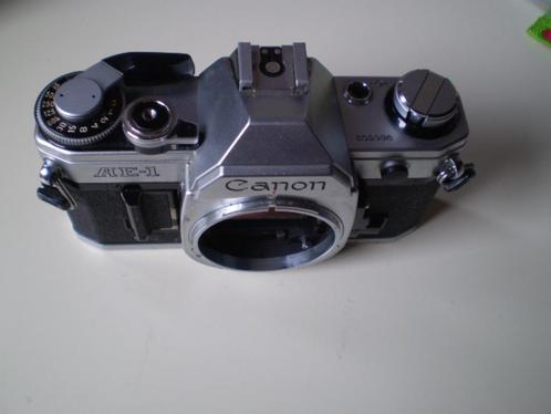Canon ae-1 camera. Zoals afgebeeld., Audio, Tv en Foto, Fotocamera's Analoog, Gebruikt, Spiegelreflex, Canon, Ophalen of Verzenden