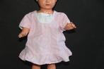 Lief vintage roze poppenjurkje met kantje 60s, Verzamelen, Poppen, Ophalen of Verzenden, Gebruikt, Kleertjes