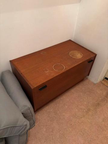 Vintage houten klepkast/ tv meubel/ dressoir beschikbaar voor biedingen