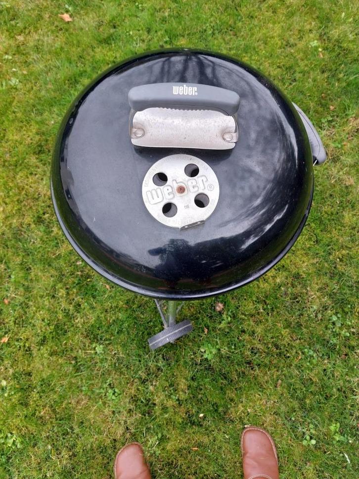 Weber Compact Kettle houtskool bbq metaal zwart, Tuin en Terras, Houtskoolbarbecues, Gebruikt, Ophalen