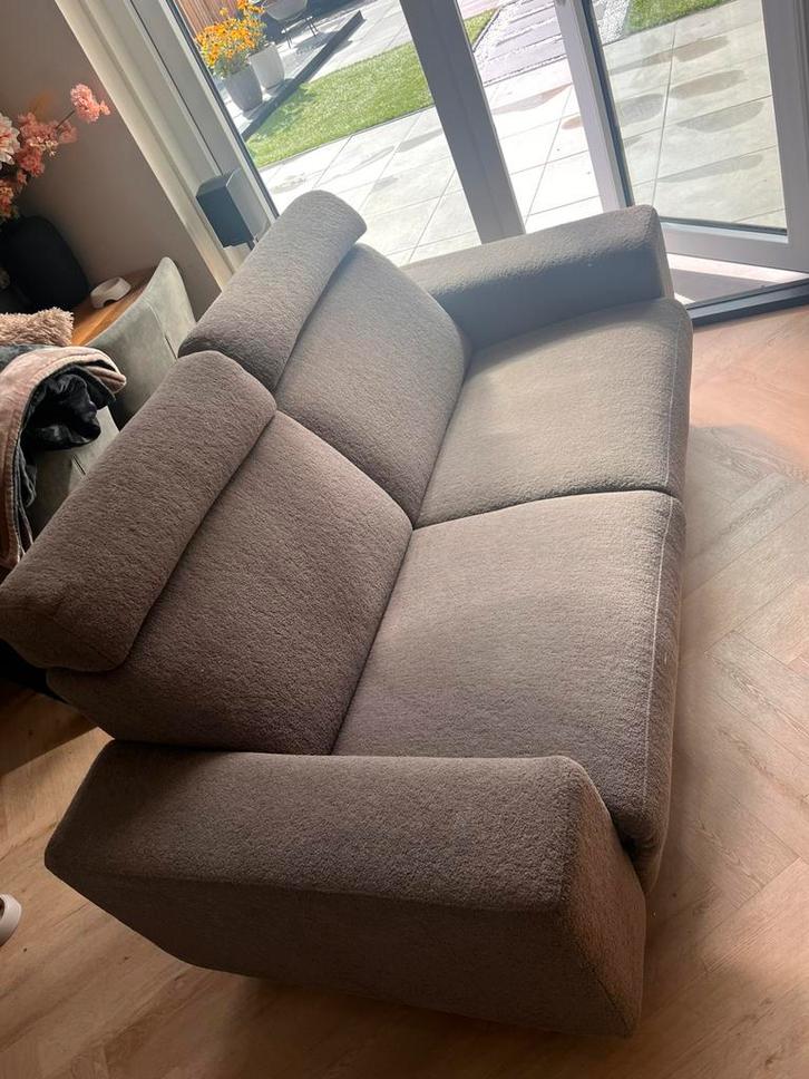 Elektrische 2 zits bank, Huis en Inrichting, Banken | Sofa's en Chaises Longues, Zo goed als nieuw, Tweepersoons, 200 tot 250 cm