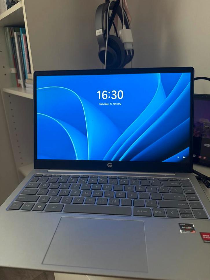 HP Laptop 14 -16GB RAM Zo goed als nieuw – Garantie t/m 2026, Computers en Software, Laptop-opladers, Zo goed als nieuw, Ophalen of Verzenden