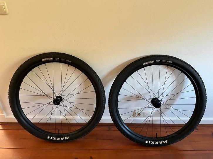 Nieuwstaat! Syncros X-25 Wielset, Maxxis, Microspline of HG, Fietsen en Brommers, Fietsonderdelen, Zo goed als nieuw, Mountainbike