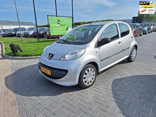 Peugeot 107 1.0-12V XR / Nette auto / APK april 2026, Auto's, Peugeot, Bedrijf, Te koop, ABS, Airbags, Metallic lak, Radio, Startonderbreker