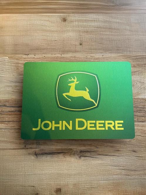 Reclamebord John Deere logo 40x57cm aluminium, Verzamelen, Merken en Reclamevoorwerpen, Nieuw, Reclamebord, Verzenden