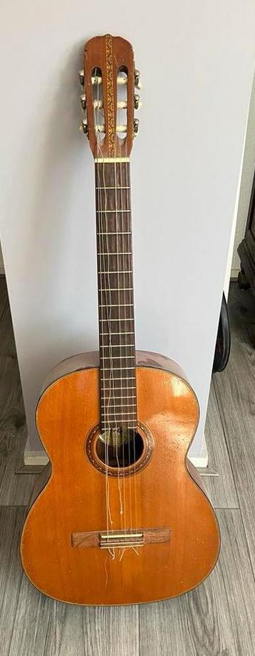 Klassieke Gitaar - Vintage Look beschikbaar voor biedingen