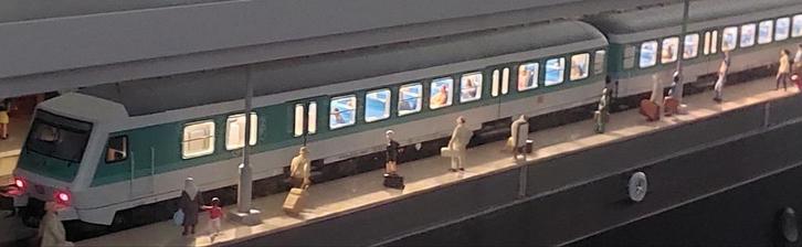 Esu n-wagen Mint Türkis DCC, met verlichting, sluitlicht etc, Hobby en Vrije tijd, Modeltreinen | H0, Gelijkstroom, Overige merken