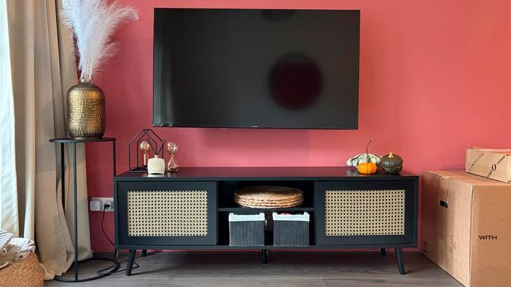 Zwart TV Meubel Daka, Huis en Inrichting, Kasten | Televisiemeubels, Zo goed als nieuw, Minder dan 100 cm, 150 tot 200 cm, 25 tot 50 cm