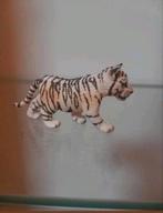 Schleich jonge witte tijger 13746, Ophalen of Verzenden, Zo goed als nieuw, Beeldje of Figuurtje