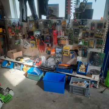 Partij handel OPHEFFINGSUITVERKOOP beschikbaar voor biedingen