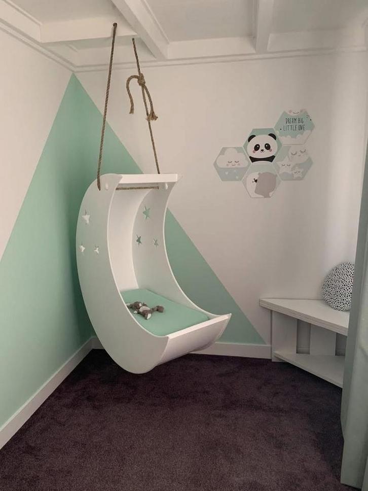 Babywieg - Maanvormig! Hangwieg, Kinderen en Baby's, Kinderkamer | Overige Meubels, Gebruikt, Overige typen, Ophalen