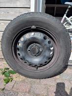 4 winterbanden volkswagen UP / polo 9N, Auto-onderdelen, Banden en Velgen, Banden en Velgen, Winterbanden, 165 mm, Ophalen