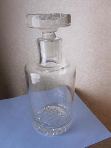 Zeer mooie zware whiskey karaf -stop en bodem ingeslepen beschikbaar voor biedingen