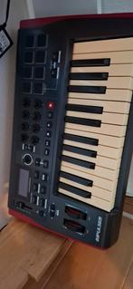 Novation impulse 25, Muziek en Instrumenten, Midi-apparatuur, Ophalen of Verzenden, Zo goed als nieuw