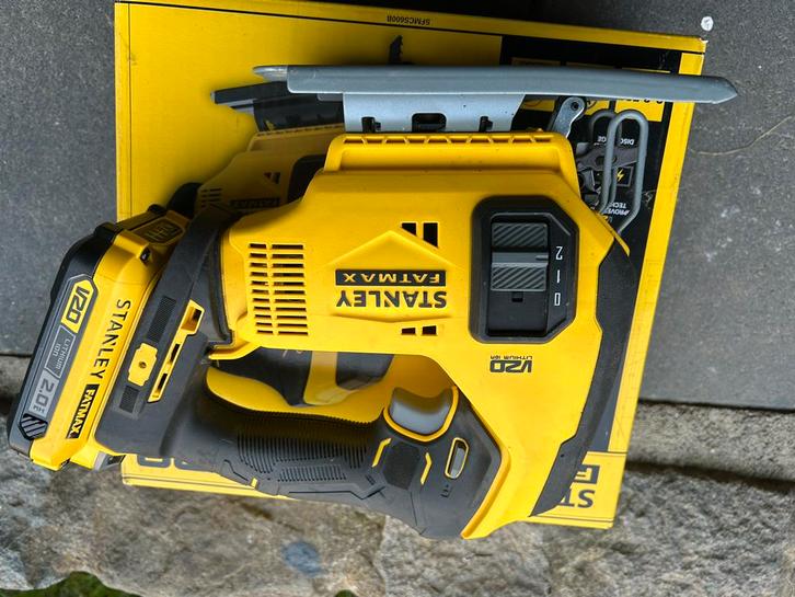 Stanley Fatmax Decoupeerzaag & Haakse Slijper - Accu, Doe-het-zelf en Verbouw, Gereedschap | Zaagmachines, Zo goed als nieuw, Decoupeerzaag