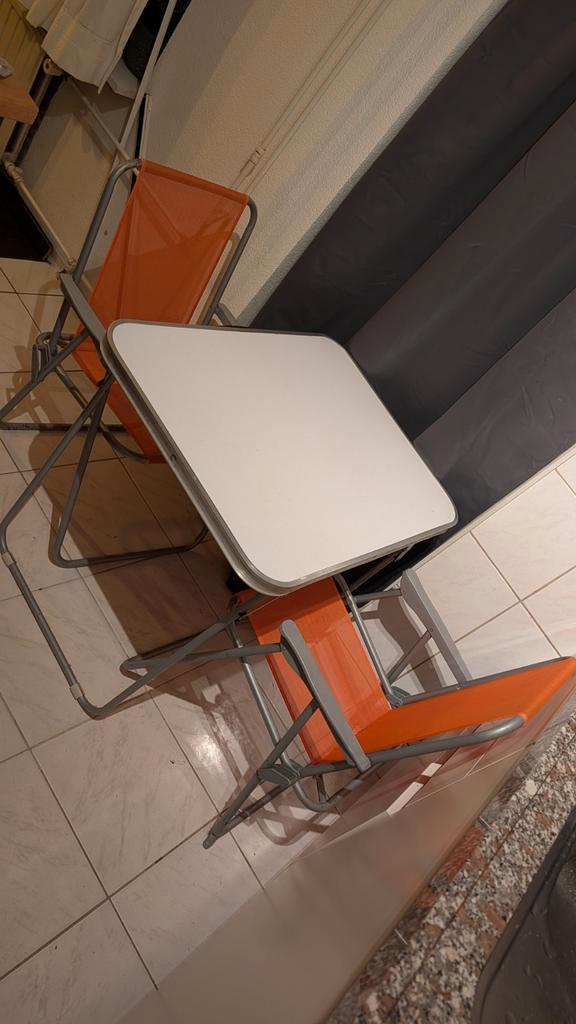 Leuk Camping Setje - Tafel en Stoelen, Caravans en Kamperen, Kampeermeubelen, Gebruikt, Overige, Ophalen of Verzenden
