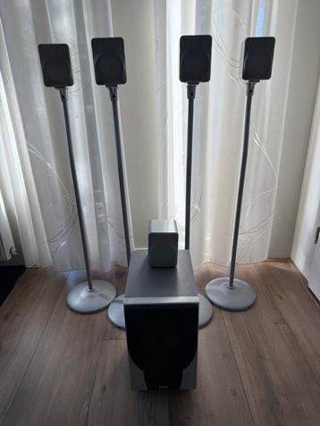 Elac 301 set met standaarden beschikbaar voor biedingen